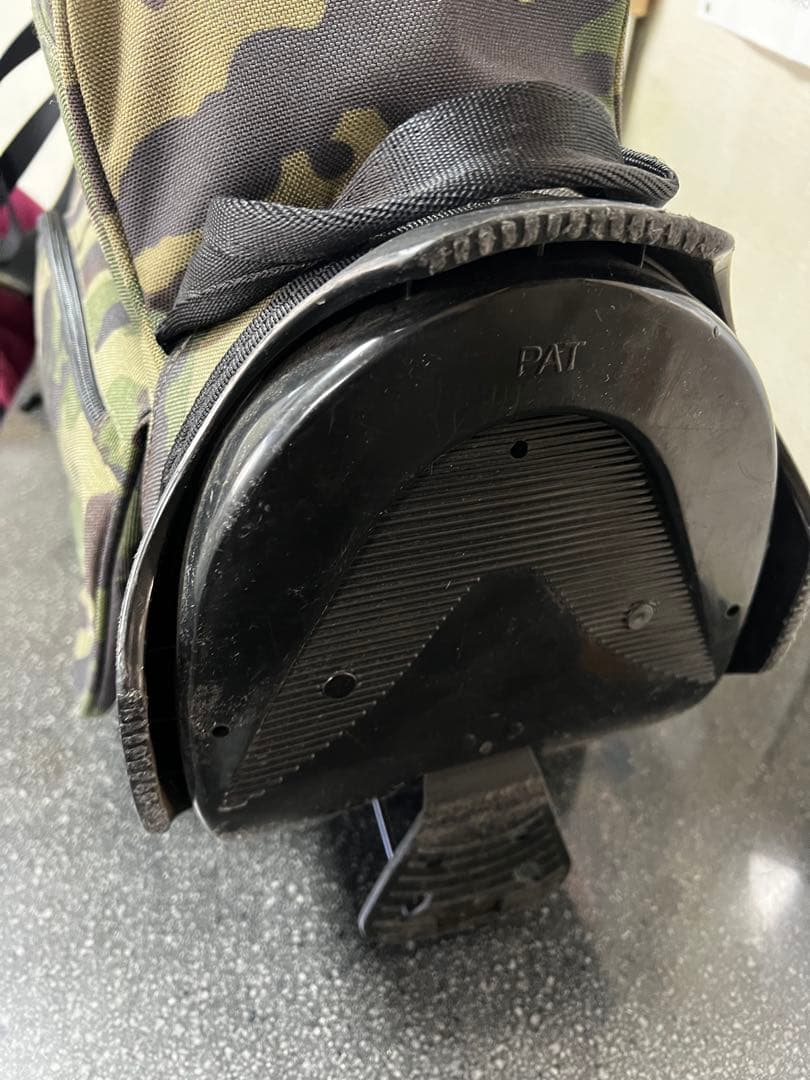 BRIEFING CR4カモフラキャディバッグ ヘッドカバーセット