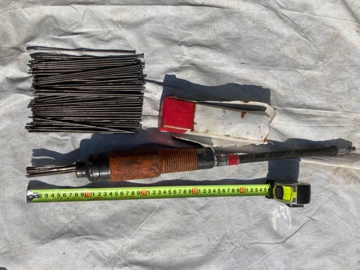 エアータガネ機　替え刃付き　エアーニードル