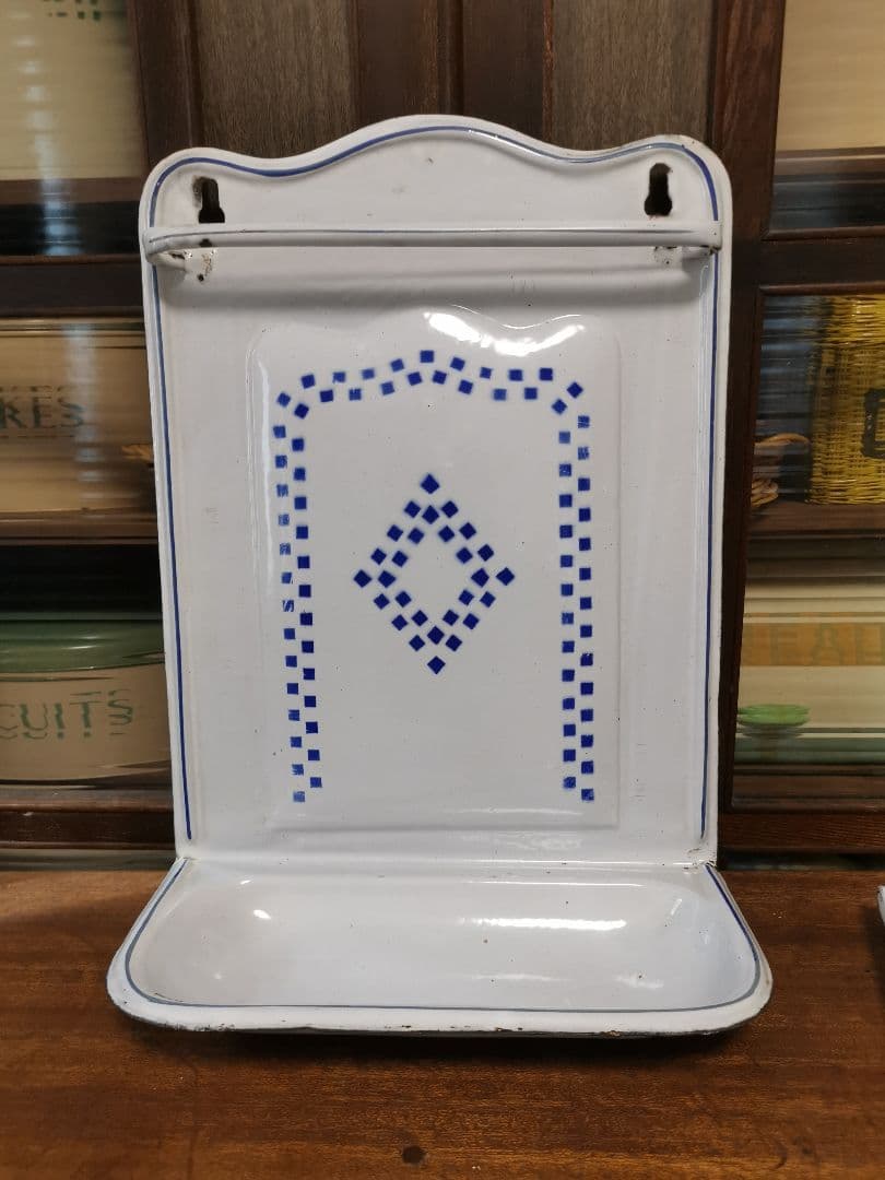 イギリス アンティークホーロー レードルラック 一松模様 ホワイト&ブルー