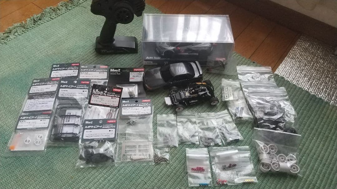 Kyosho ミニッツMR04-EVO2(緑モーター)