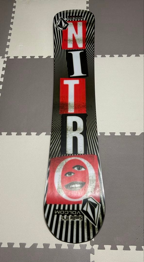 ナイトロスノーボード　nitro beast×volcom 158