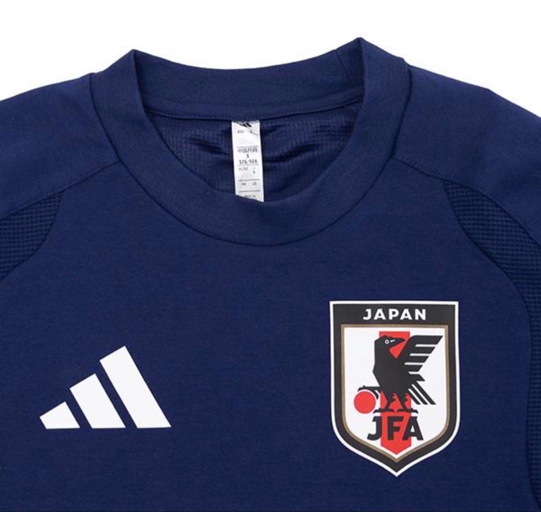 アディダス サッカー日本代表 TIRO26 トラベルクルー 新品 タグ付き