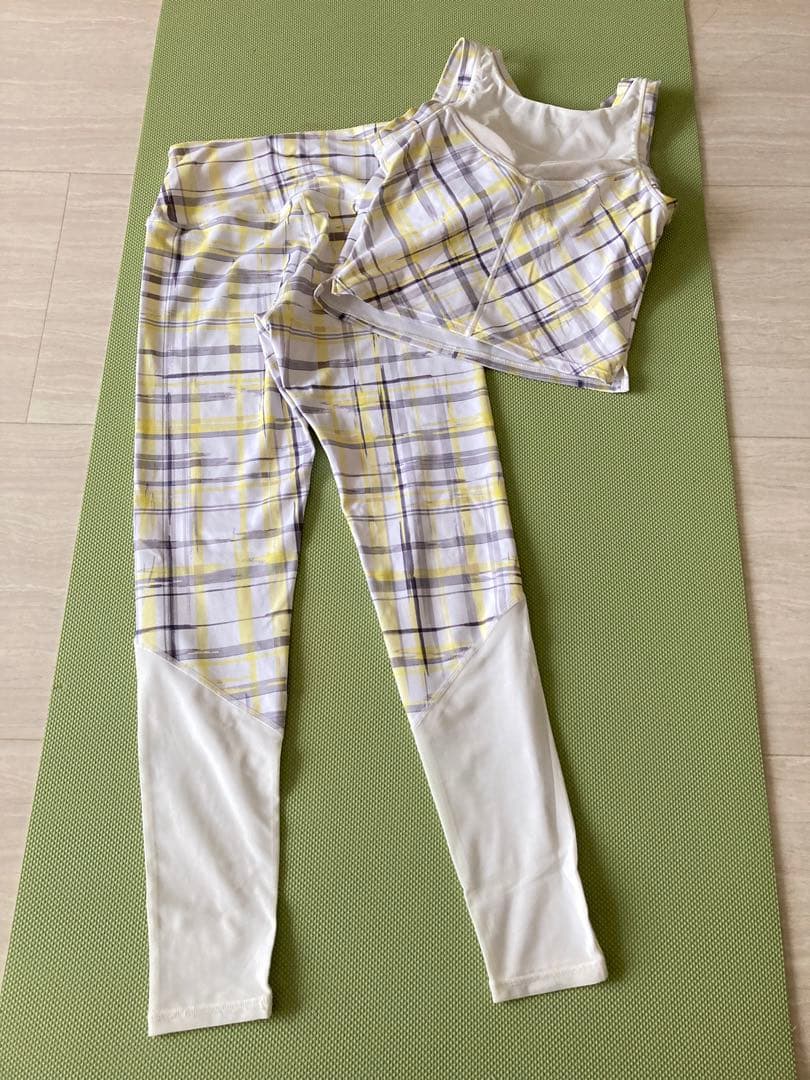 SUKALA 上下セット　Sサイズ　イエローチェック柄 ヨガウェアセット