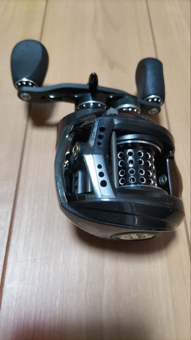 アブガルシア Revo LTX 右