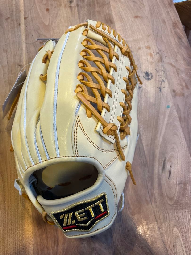 ZETTプロステイタス硬式　外野手用　新品未使用品