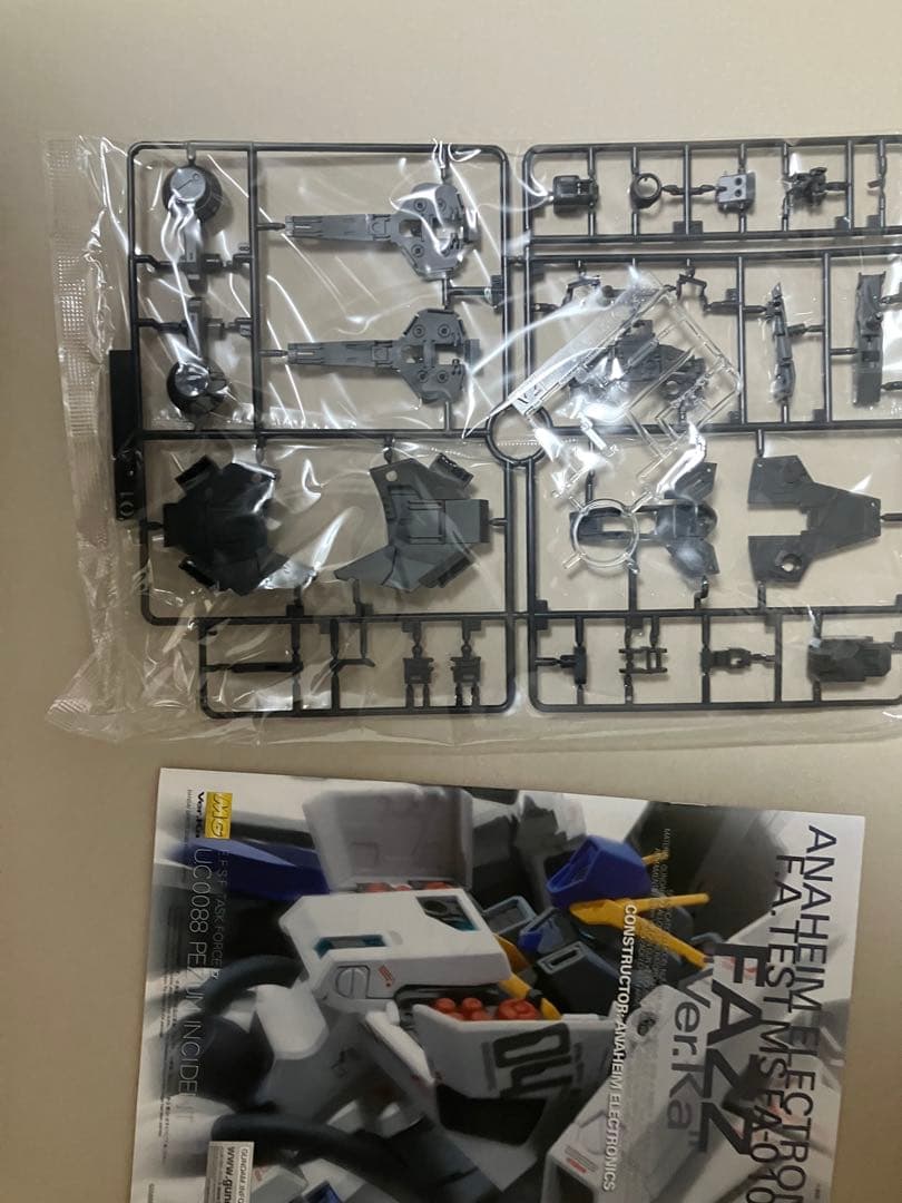 ガンプラ　未組み立て　MG FAZZ ver Ka