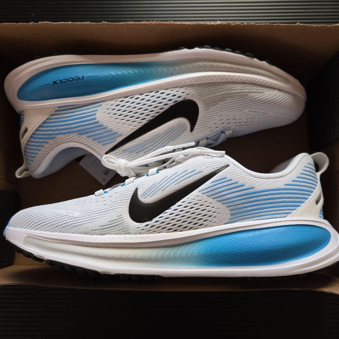 未使用❗ナイキ VOMERO 18 (GS) 23.5cm