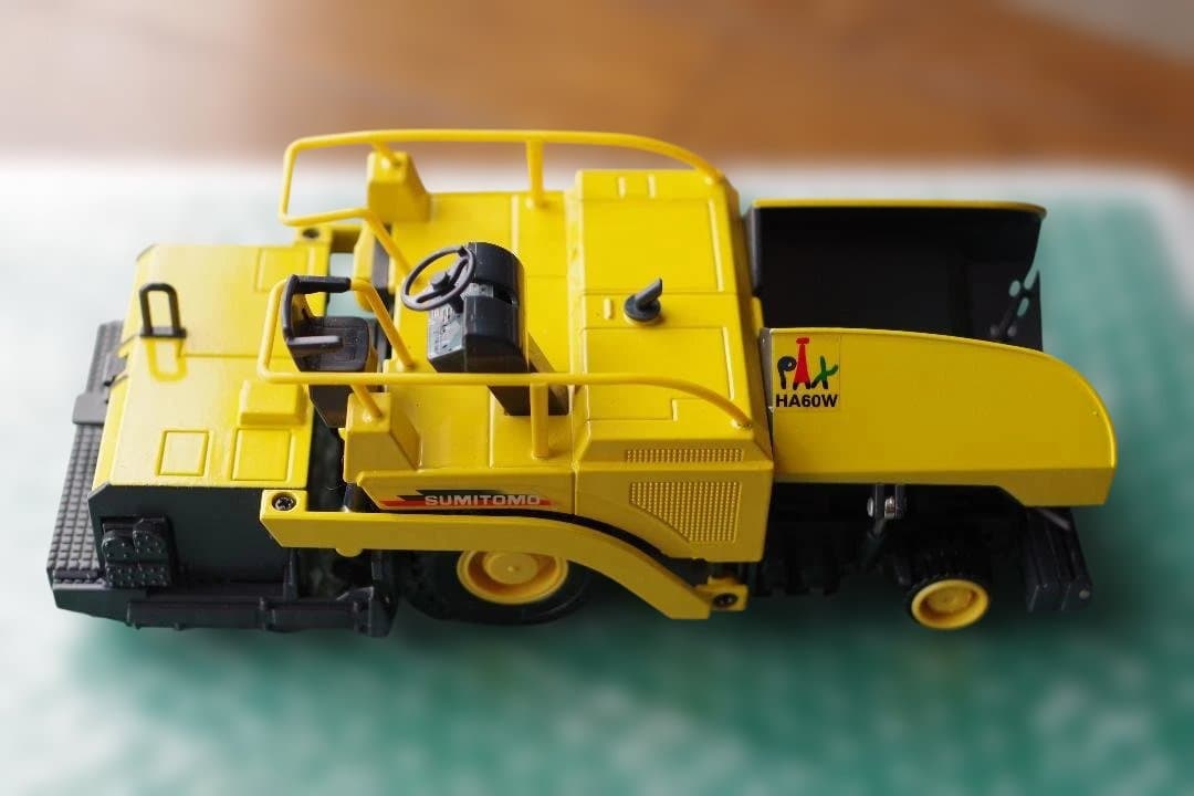 住友アスファルトフィニッシャーミニチュア