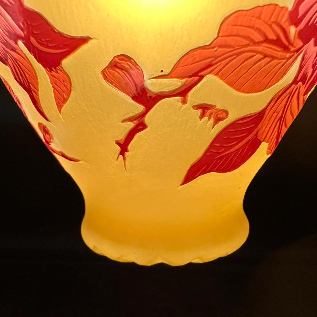 エミールガレ　一灯吊りランプ 　林檎紋　カメオ彫り　被せガラス　高さ39ｃｍ