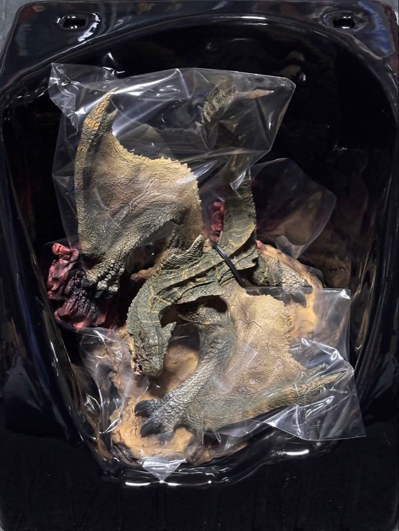 モンスターハンター ティガレックス亜種フィギュア クリエーターズモデル モンハン