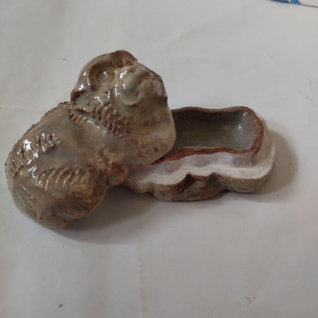 七十四代 朝日豊斎 作 干支 申 陶器製 香合 共箱 茶道具 美品 です。