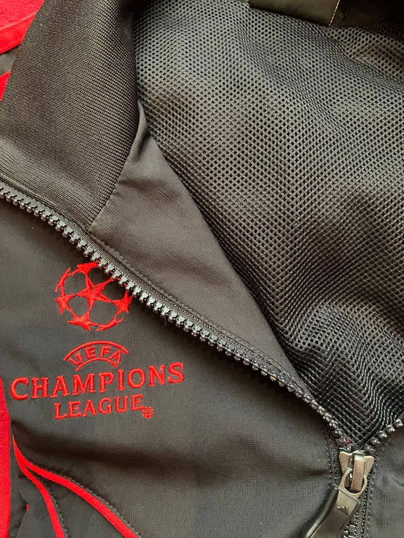 ぽ*ご様 adidas ACミラン ウィンドブレーカー