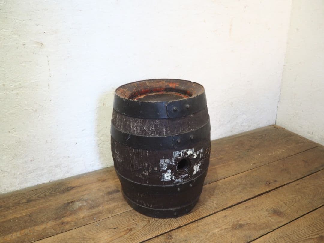 1222　ヴィンテージ　古い木樽のオブジェ　椅子　スツール　レトロ　アンティーク