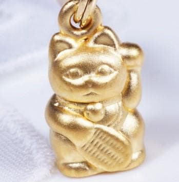 純金 ＊ まねき猫　御守り 縁起物