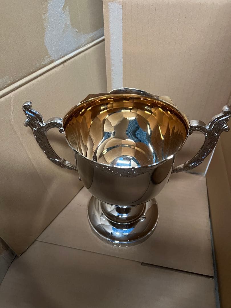 トロフィー型装飾品 ゴールドシルバー