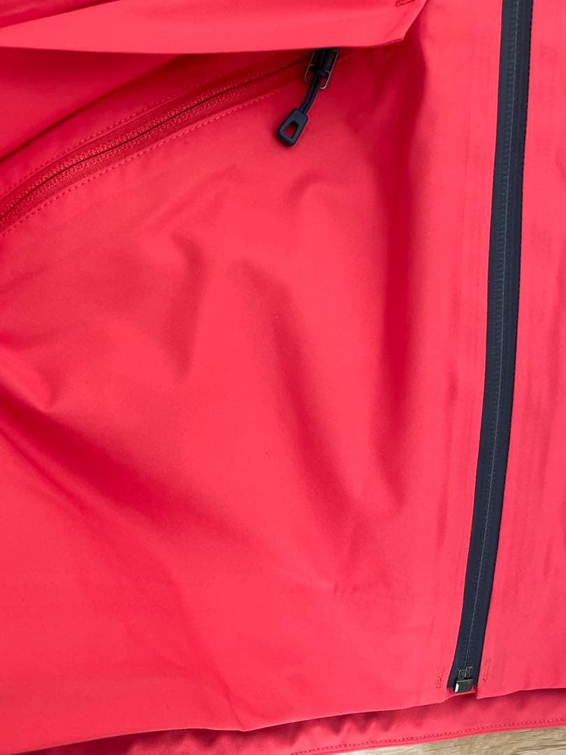 パタゴニア　ウィメンズ・インサレーテッド・スノーベル・ジャケット XXS