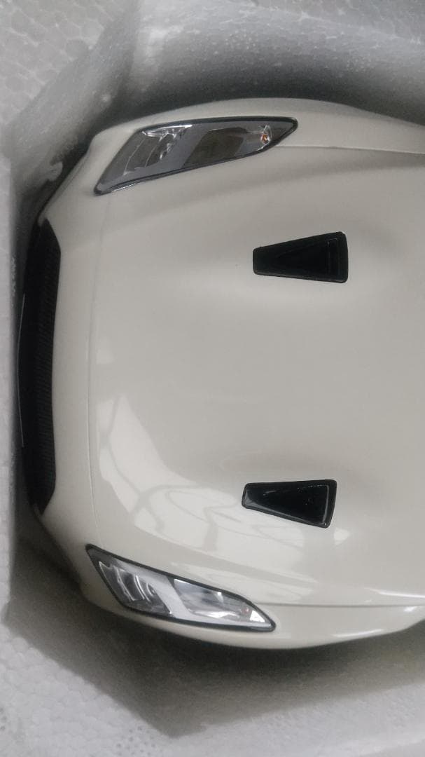 やまちゃん専用　1/18 GT094 GT-R Nismo White ミニカー