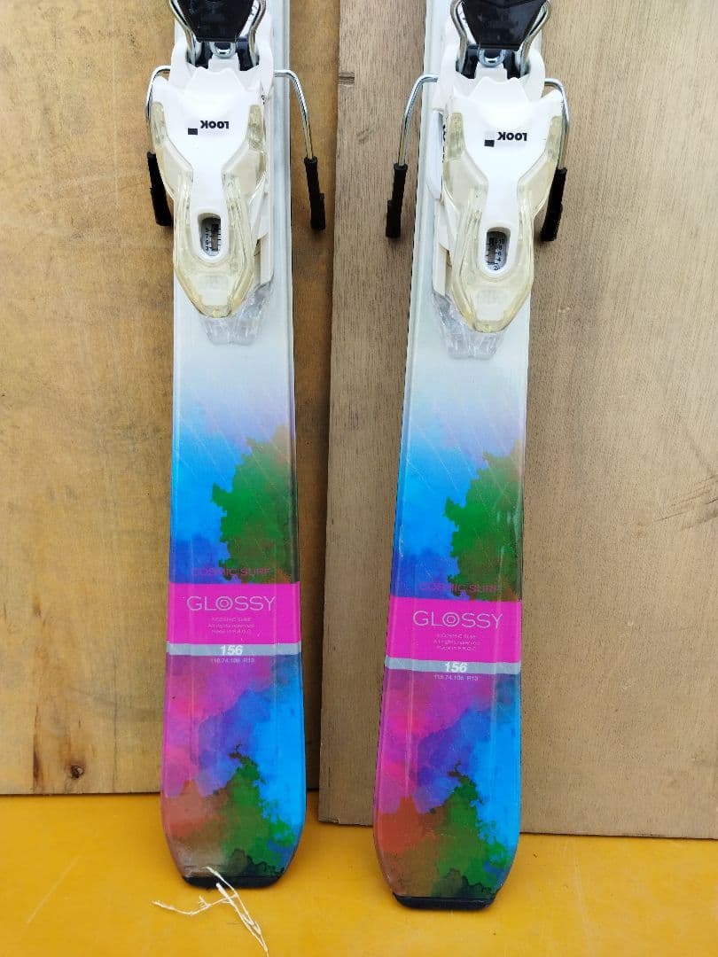 GLOSSY COSMIC SURF スキー板　156 バインディング付き