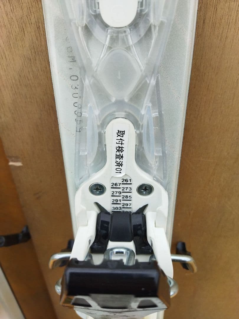 GLOSSY COSMIC SURF スキー板　156 バインディング付き