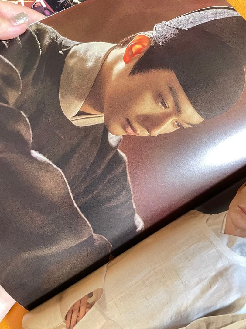 許凱　シュー カイ「尚食」写真集　A4サイズ64p写真集　カード類付き