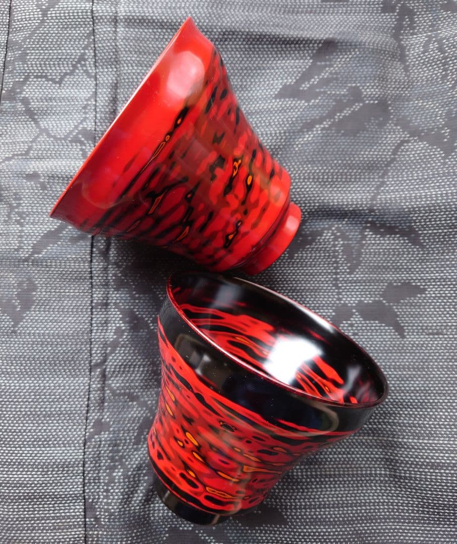 佐竹康宏　個展作品　天然木くり抜き　漆塗り椀　黒赤二客組