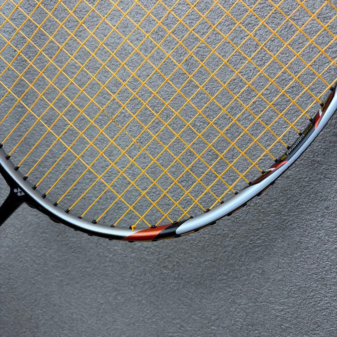 【極美品】YONEX ARCSABER 8 DX 3UG5 廃盤②