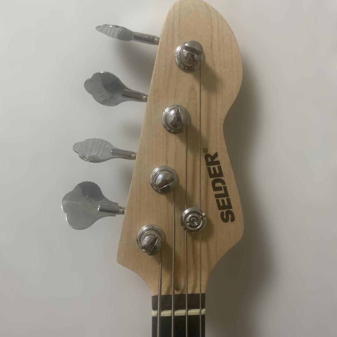 SELDER 4弦エレキベース ブラック　シールド付き。すぐ弾ける！