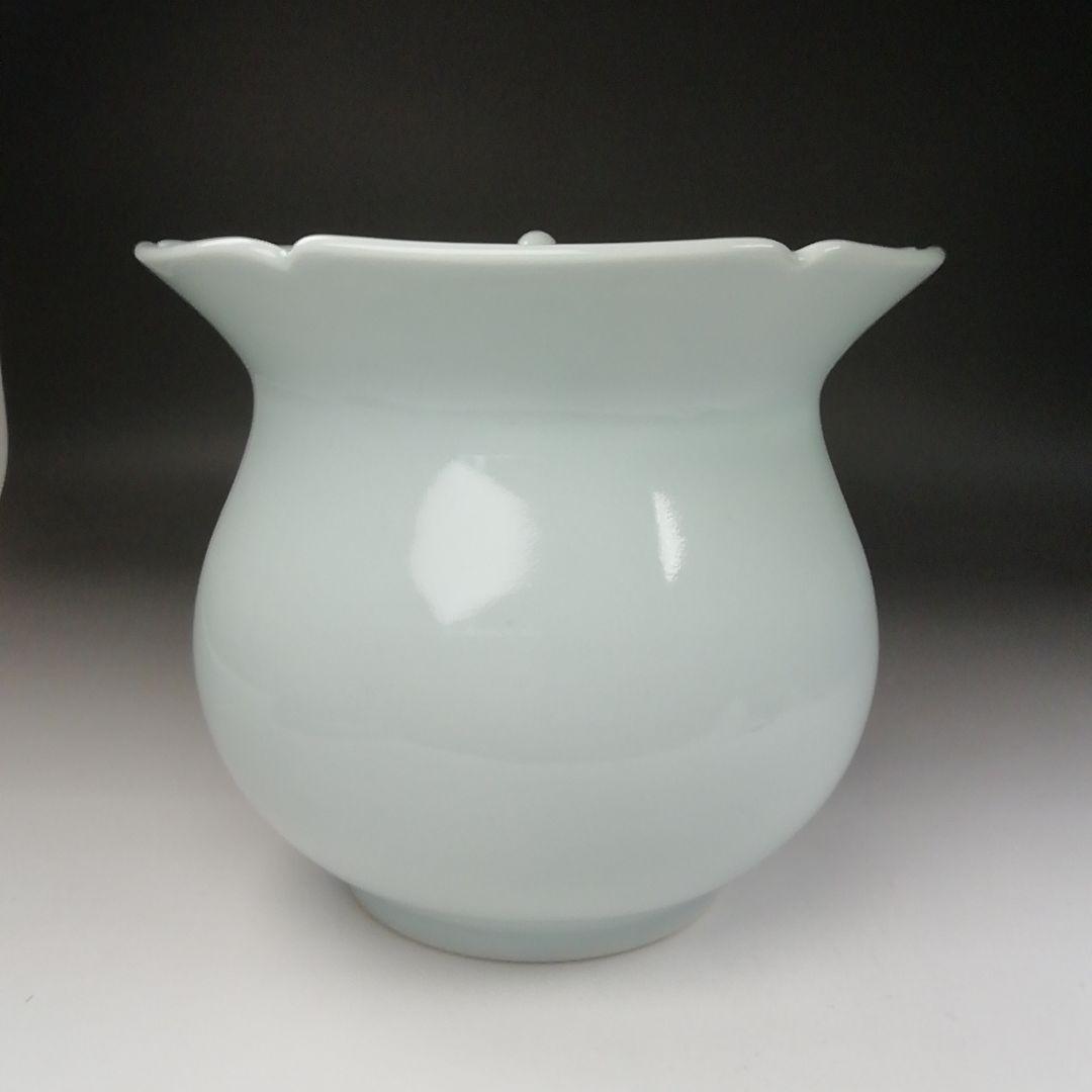 Ｔ６７４　水指　『白磁花水指』『宝林　趙誠主 造』　共箱　茶道具