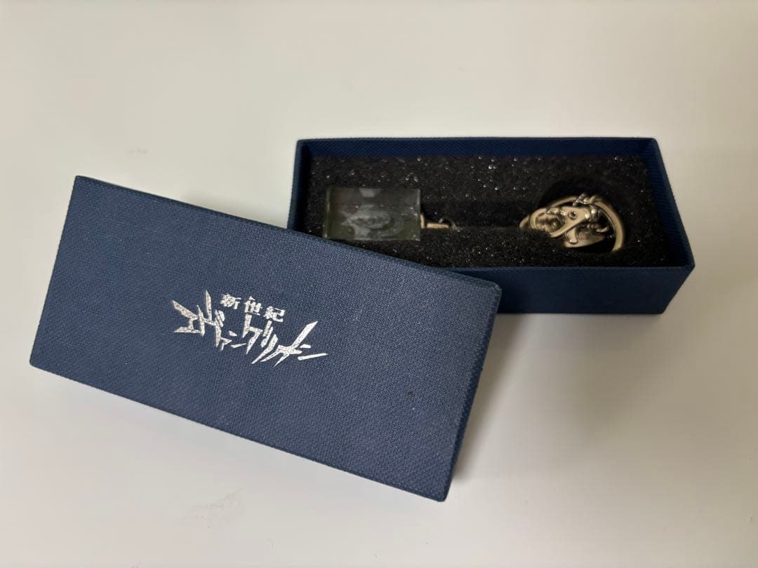 エヴァンゲリオン 初号機 クリスタルキーホルダー
