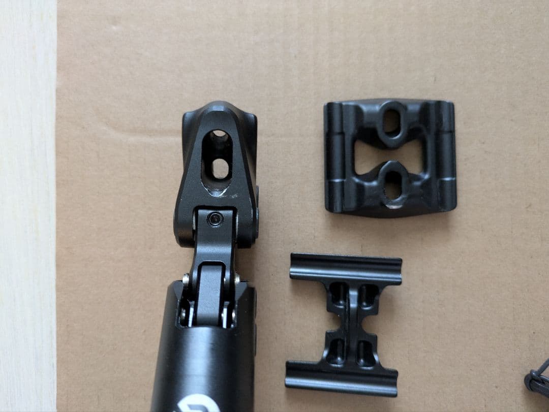 レッドシフト　サスペンションシートポスト 27.2 x 350mm