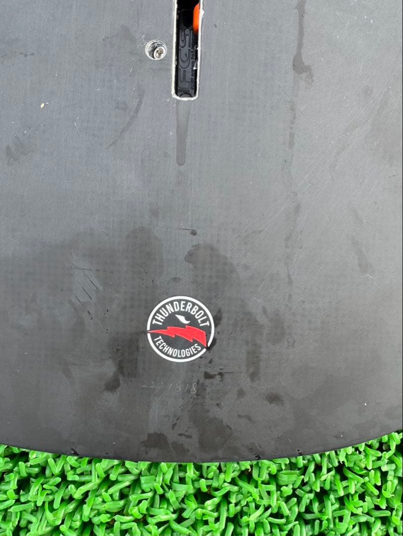 サンダーボルト アルメリック5'11\"美品　ショートボードウルトラジョー配送商品