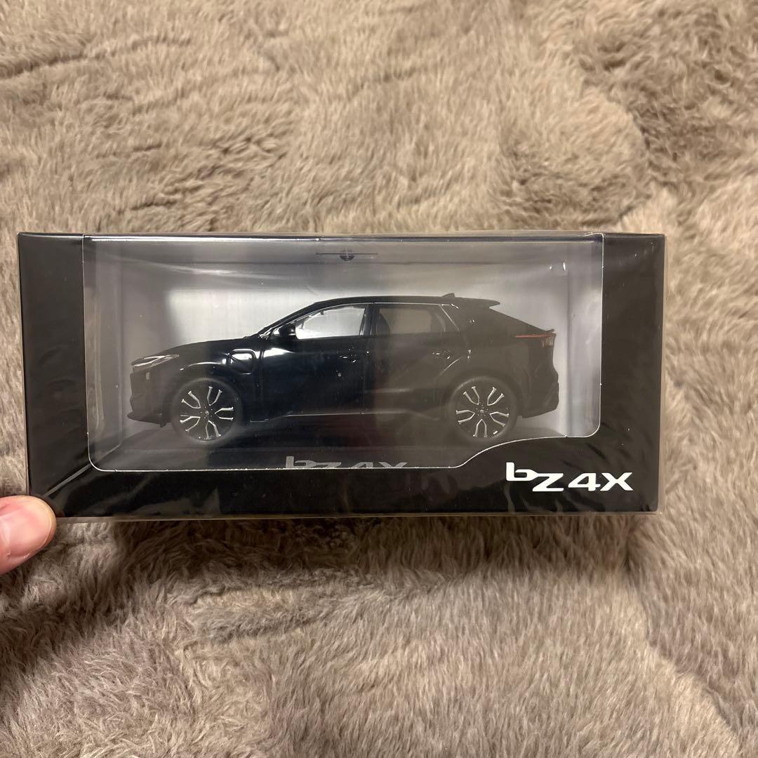 トヨタ bz4X ミニカー アティチュードブラック