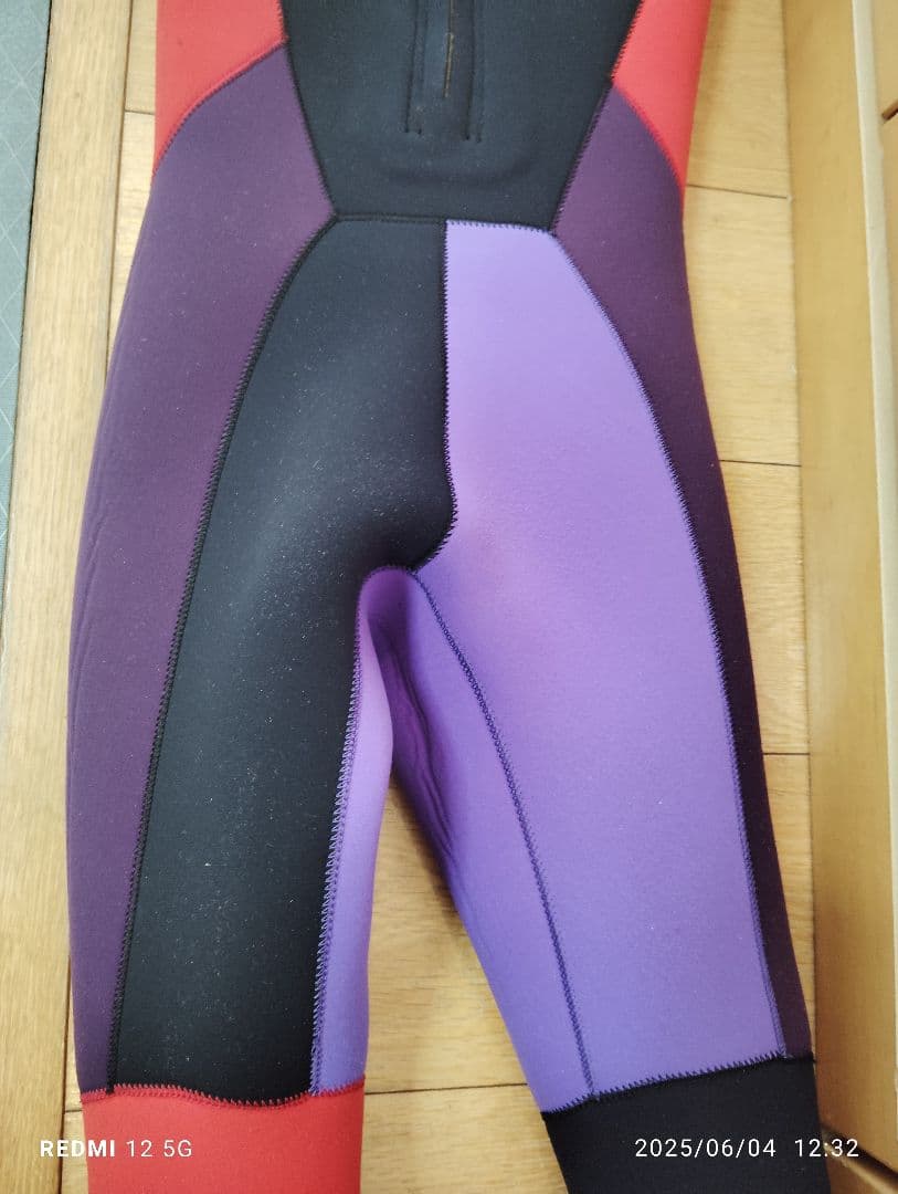 【holly】細身キッズセミドライオーダーウェットスーツ140cmー150cm