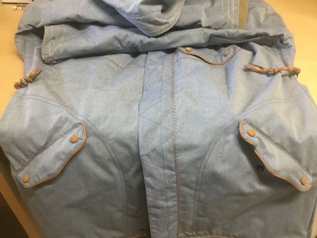 美品　BURTON M サイズ　スノーボードウェアセット（女性用）