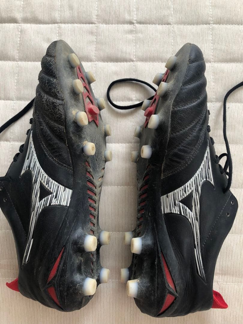 モレリア　ネオ　Mizuno サッカーシューズ ブラック/レッド