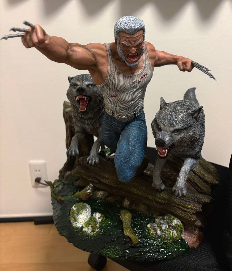 X−MEN ウルヴァリン 1/4ローガン スタチュー　フィギュア