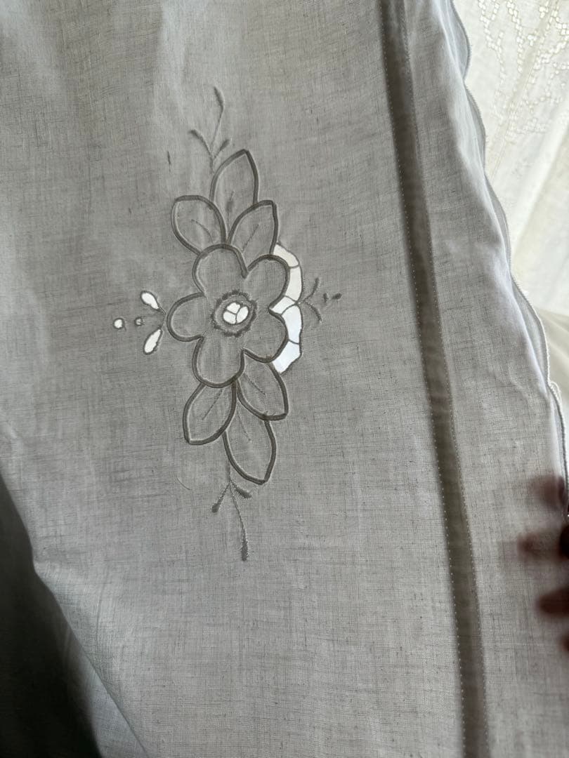SALE❣️レア♡フランスアンティークஐ花刺繍のホワイトカーテンஐ⋆大判