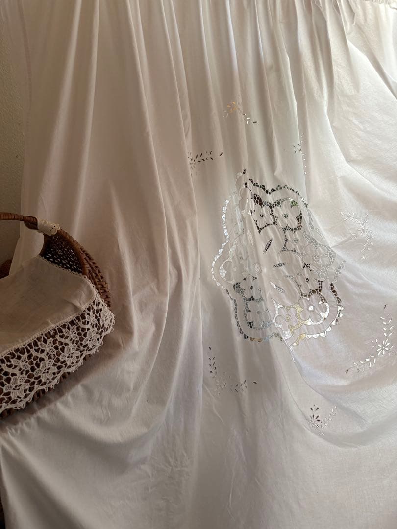 SALE❣️レア♡フランスアンティークஐ花刺繍のホワイトカーテンஐ⋆大判