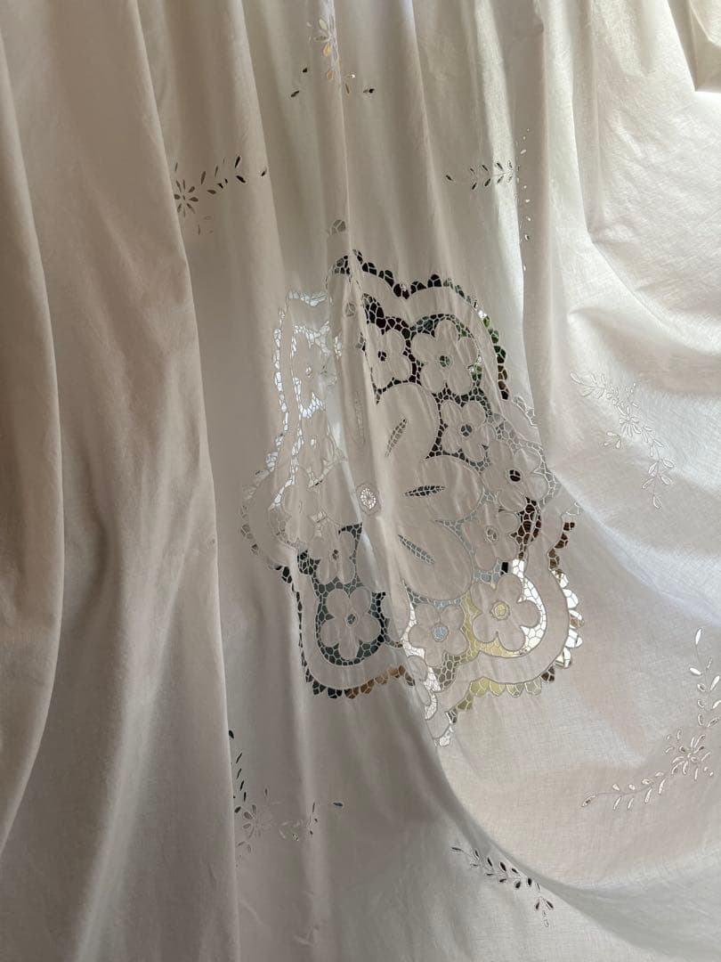 SALE❣️レア♡フランスアンティークஐ花刺繍のホワイトカーテンஐ⋆大判