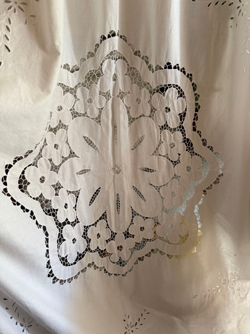 SALE❣️レア♡フランスアンティークஐ花刺繍のホワイトカーテンஐ⋆大判