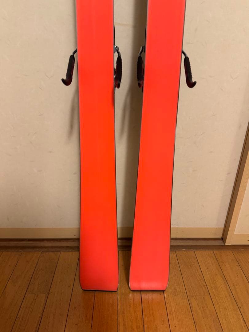 ATOMIC REDSTER S8i スキー板 ブラック