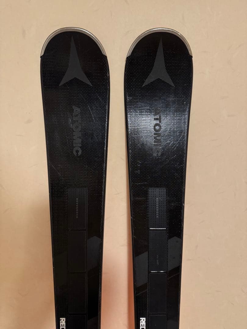 ATOMIC REDSTER S8i スキー板 ブラック
