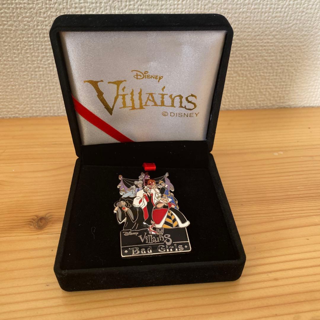 東京ディズニーランド　ピンバッジ3点セット