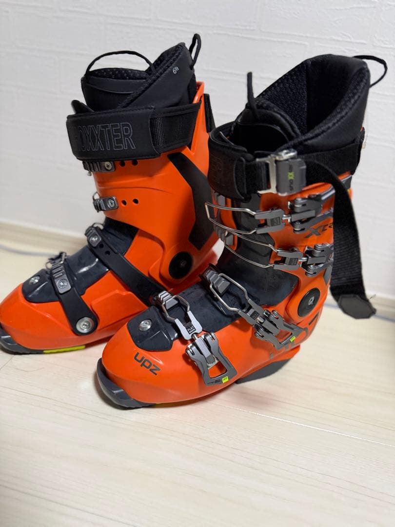 UPZ X-C2 オレンジ スノーボードブーツ
