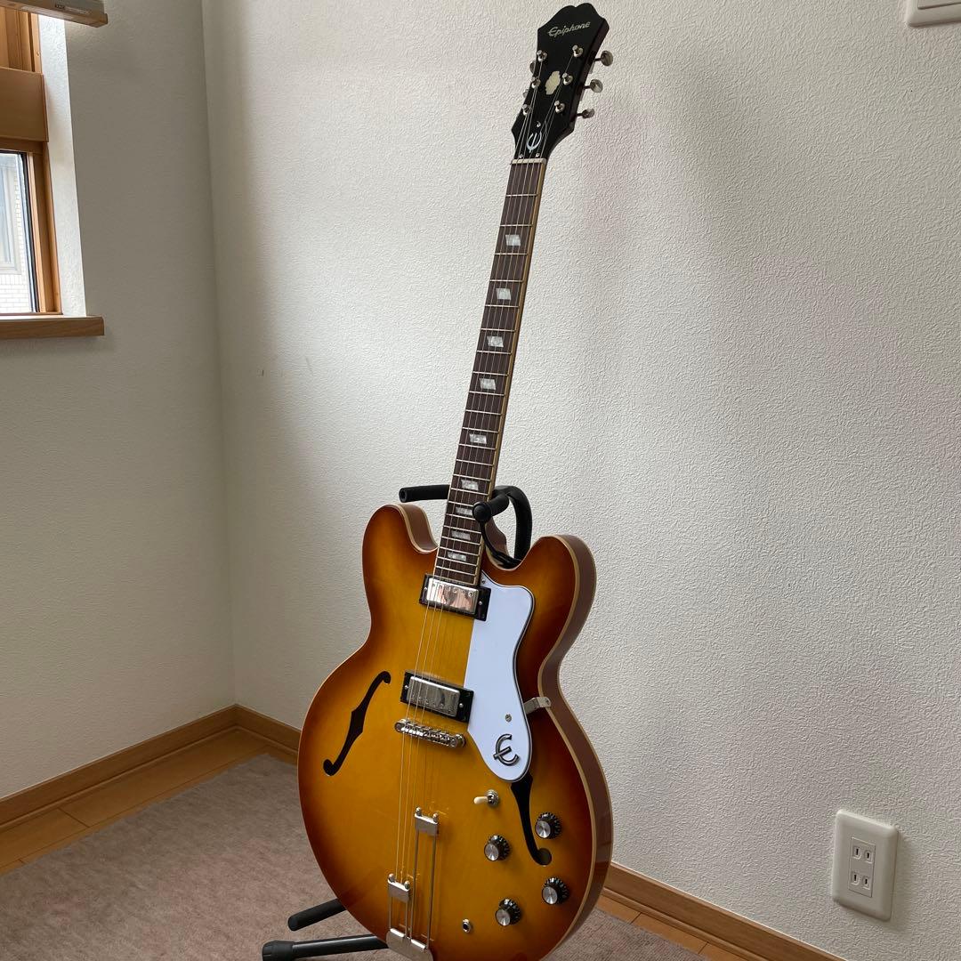 Epiphone リビエラ