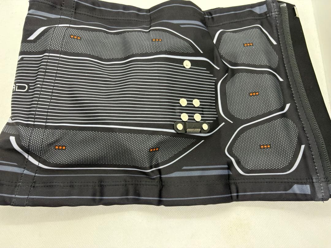 SIXPAD パワースーツ コアベルト Sコントローラ付