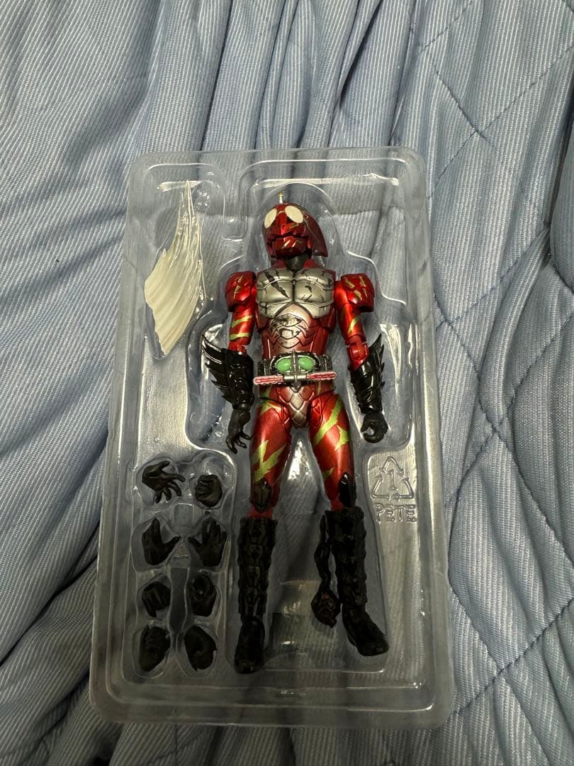 仮面ライダーアマゾンズ　フィギュアーツセット