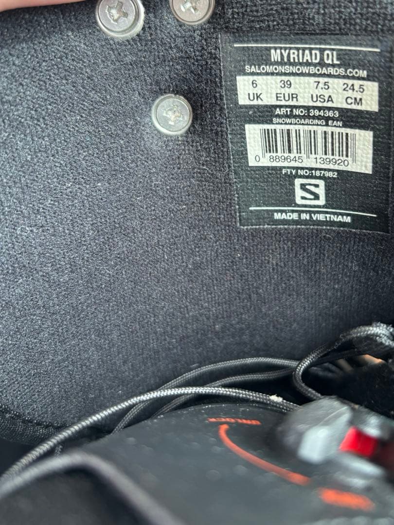 Salomon サロモンスノーボード & ブーツ セット　24.5