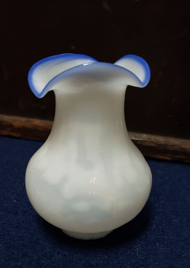 豆ランプ 火屋 ホヤ 乳白 金魚ほや 明治 大正 アンティーク レトロ ガラス