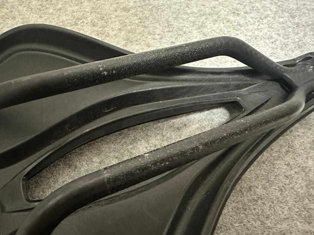 ジャイアント　Fleet SLR カーボン製　サドル